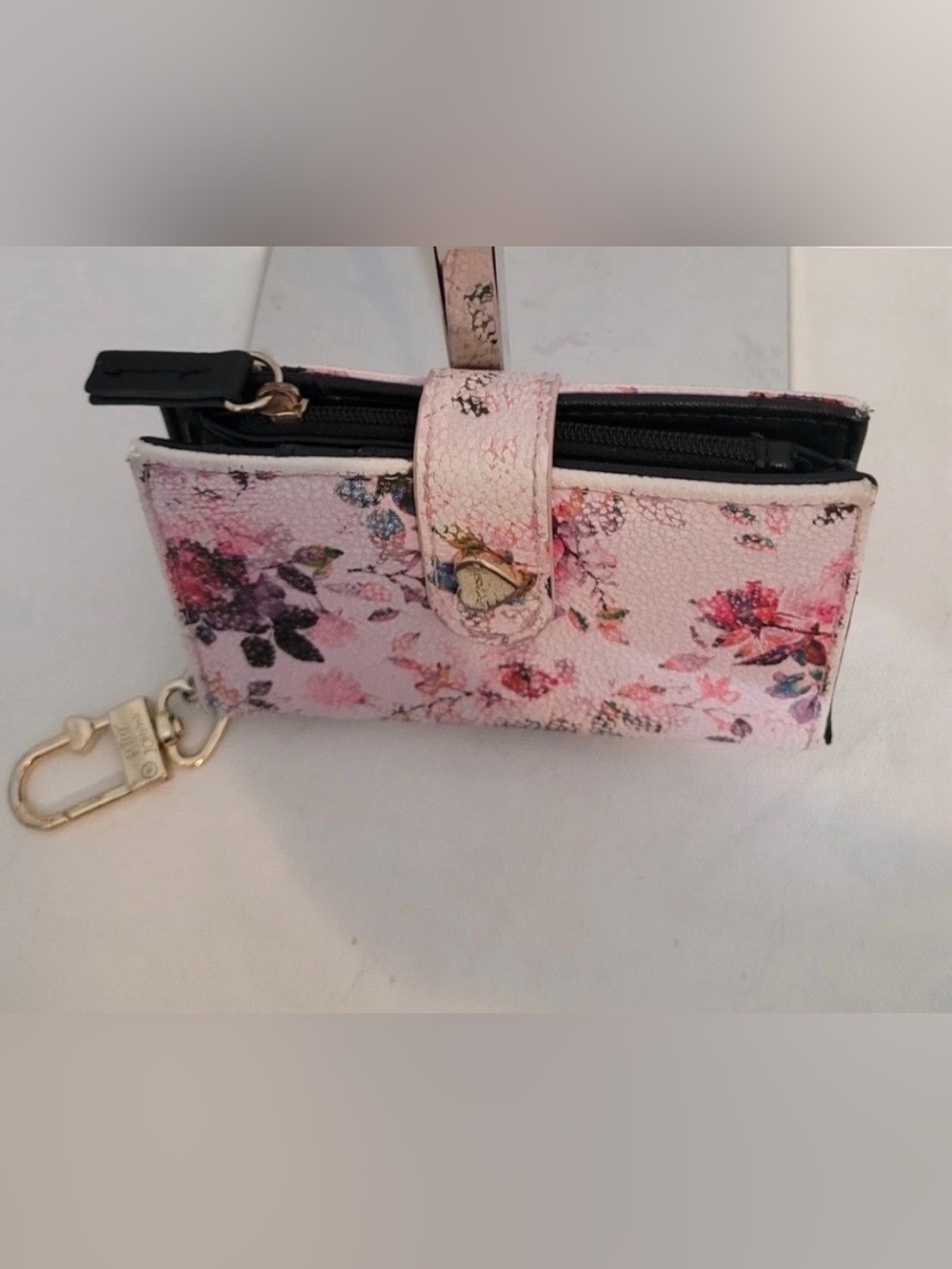 Betsey Johnson Floral Pink Women's Wallet Clutch with Heart Detail - Picture 5 of 16